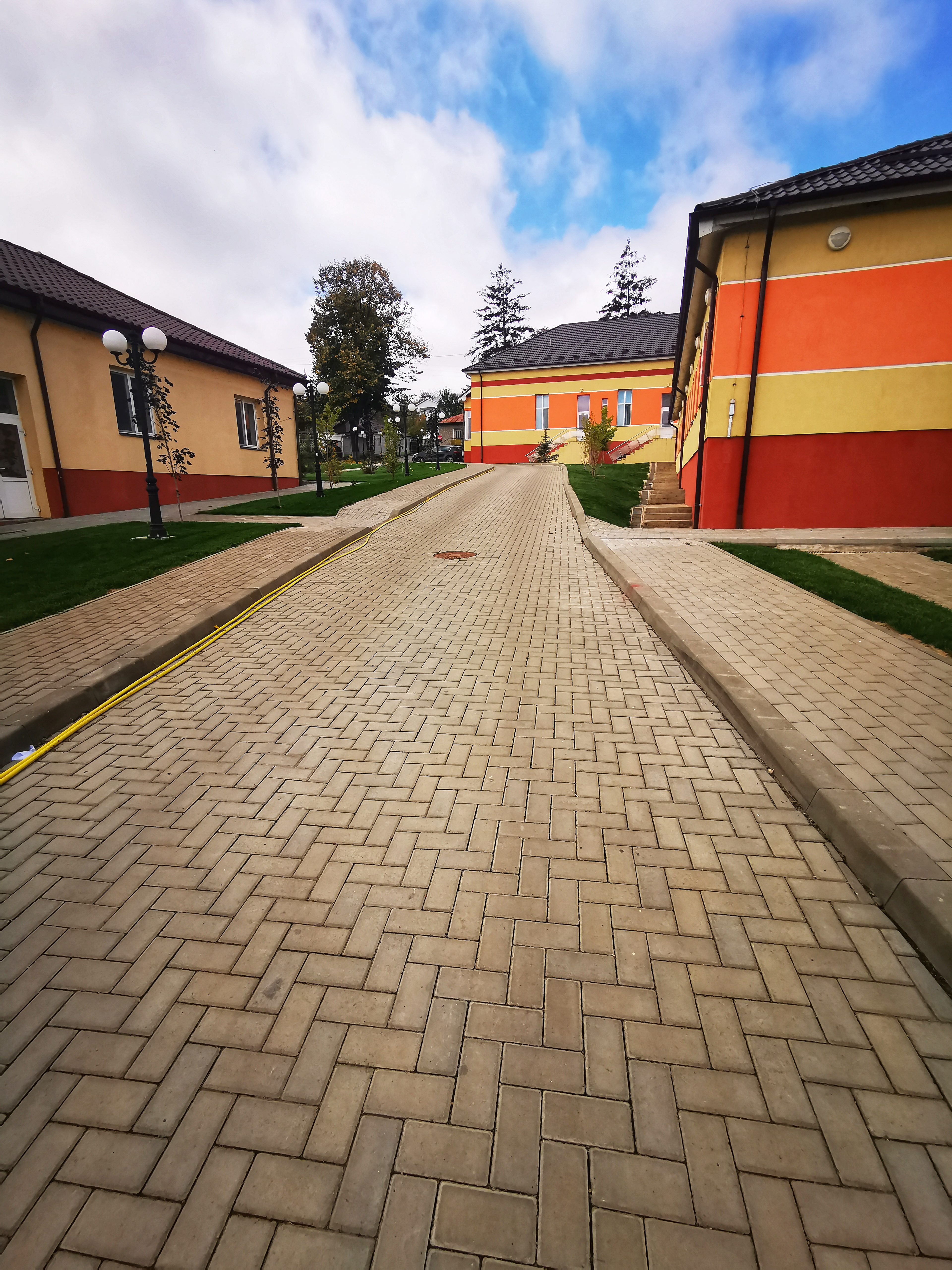 Amenajare curte interioară, Centrul Medico-Social Codăești
